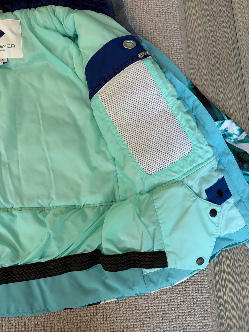 Obermeyer Aqua and Navy Girls' Hooded Ski Jacket with Patterned Sleeve - Picture 7 of 10